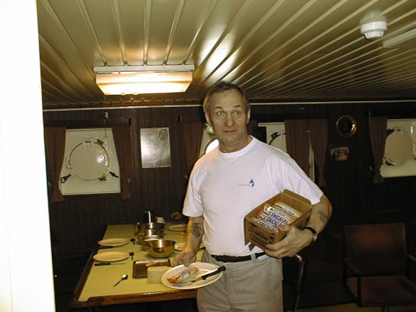 Hákon kokkur í íssamningum