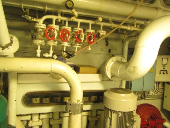 Eldsneytis tanka yfirfall