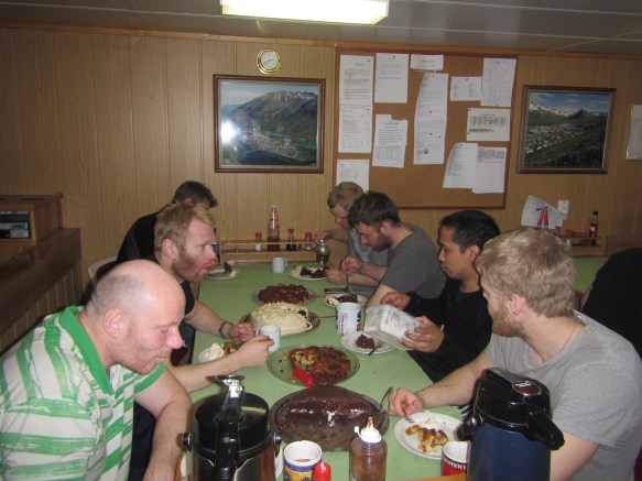 Sunnudagur á Mánaberginu