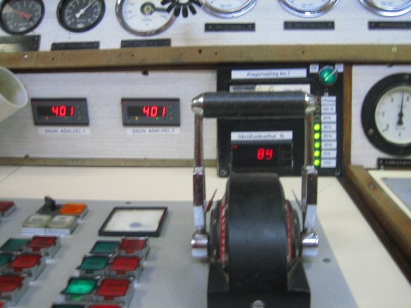Úr vaktklefa mælar og stjórnun