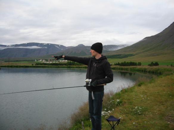 Ívar bendir á vænlegan stað