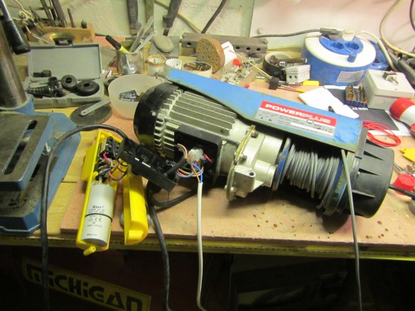 Smíði á trönum í febrúar