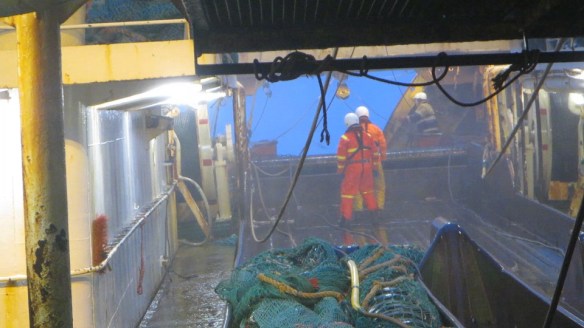 Spáin slæm og mikil ölduhæð 12 til 14 metrar