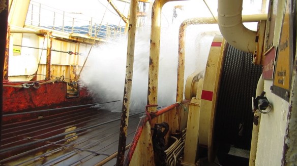 Það gefur á bátinn 1