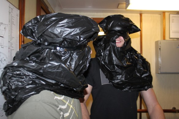 Æfing, björgun úr eldi í íbúðum.