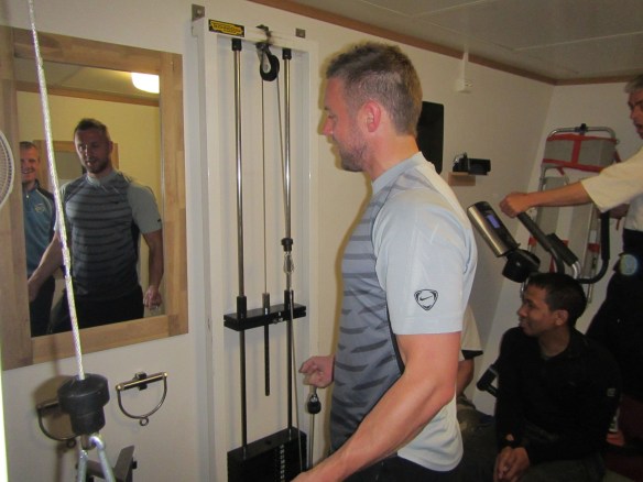 Dagur 2 - 3 júní 2014. Tekið á því í ræktinni.