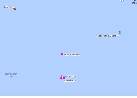 Kl 13:00 Siglum framhjá olíuborpallinum Scarabeo 8.