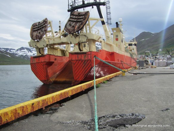 Mánabergið við Hafnarbryggjuna.
